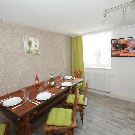 Grafenblick, Mit Aussicht! Appartement Königstein an der Elbe